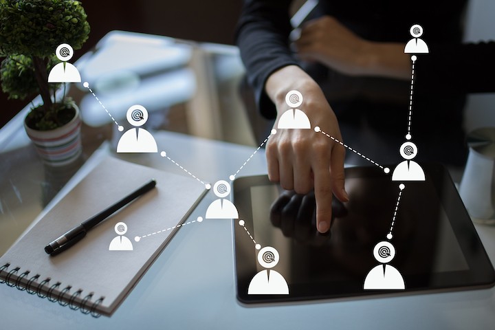 Les avantages d'une agence de Community management pour votre entreprise - Connection